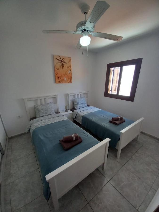 Victoria Court 2- Lovely Apartment 25 Arona  Esterno foto